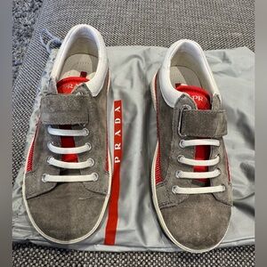 Pre owned Prada boys sneakers size 29 European